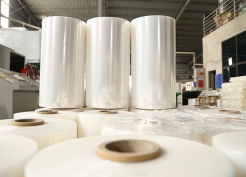 Doanh Nghiệp Đẩy Mạnh Chuyển Đổi Từ Màng Co PE Sang PVC Trong Đóng Gói Hàng Tiêu Dùng
