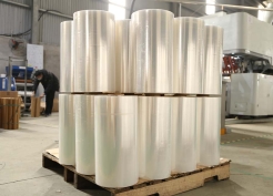 SO SÁNH MÀNG CO POF VÀ PVC: LỰA CHỌN CHẤT LIỆU ĐÓNG GÓI TỐI ƯU