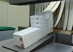 Màng Co Cho Dược Phẩm: Giải Pháp Bảo Vệ Và Nâng Cao Giá Trị Bao Bì