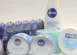 Tạo Điểm Nhấn Hiện Đại Với Màng Co PVC Hộp Mỹ Phẩm - Giải Pháp Đóng Gói Hoàn Hảo